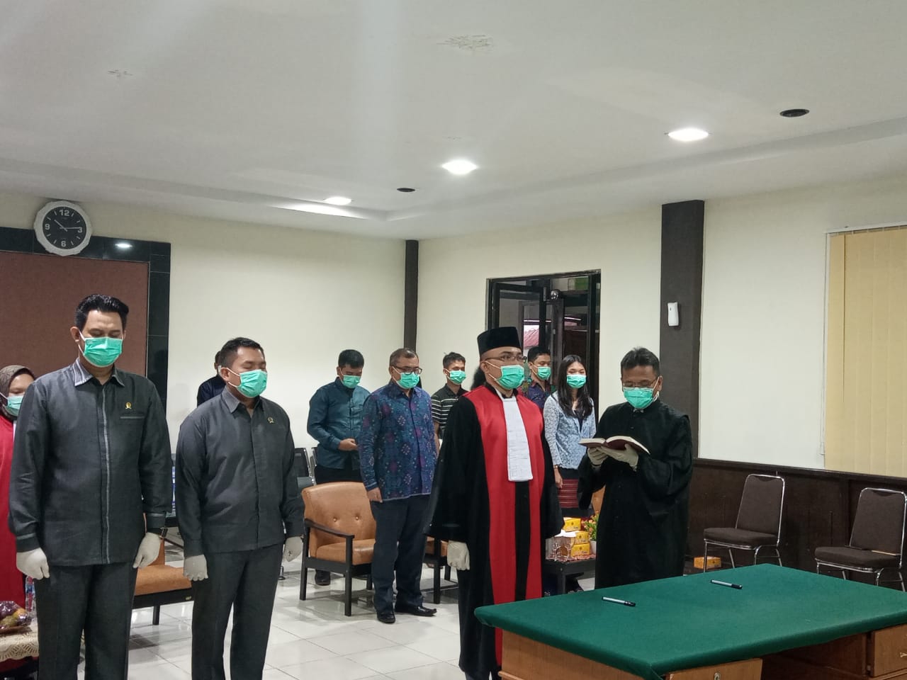 PENGAMBILAN SUMPAH DAN PELANTIKAN HAKIM PRATAMA PADA PENGADILAN NEGERI BALIGE